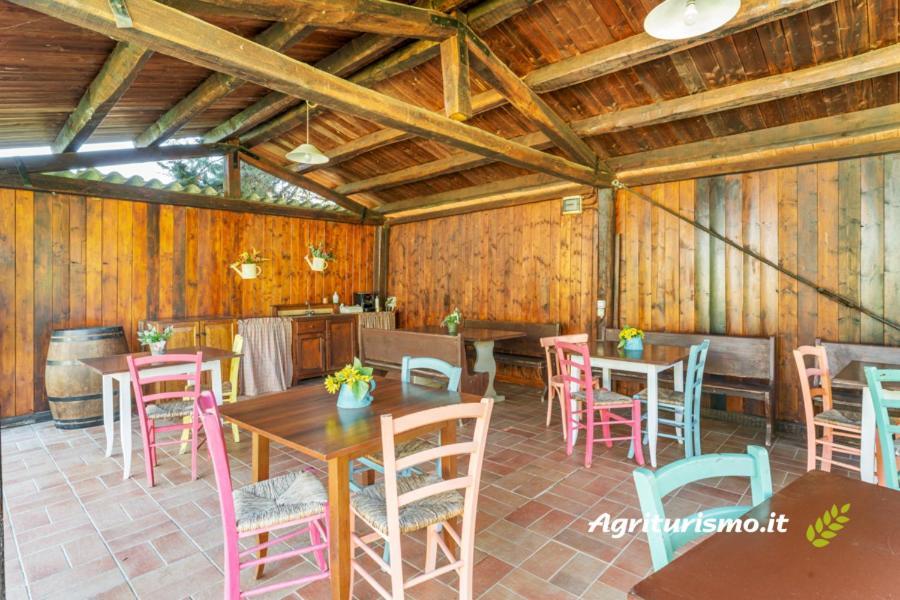 La Tenuta Dei Ricordi Castel Ritaldi Esterno foto